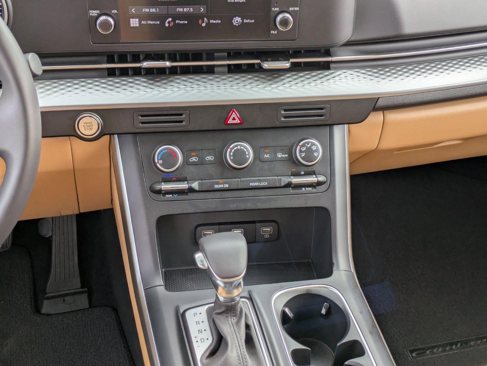2024 Kia Carnival Vehicle Photo in SELMA, TX 78154-1460