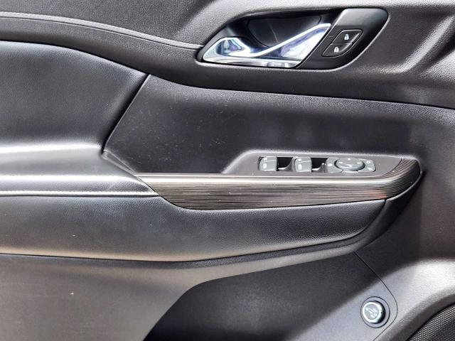 2019 GMC Acadia Vehicle Photo in DENTON, TX 76210-9321