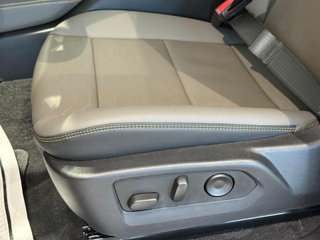 2026 Chevrolet Colorado Vehicle Photo in COLUMBIA, MO 65203-3903