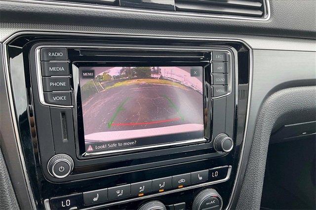 2018 Volkswagen Passat Vehicle Photo in INDEPENDENCE, MO 64055-1314