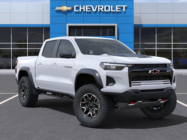 2024 Chevrolet Colorado Vehicle Photo in VALENCIA, CA 91355-1705