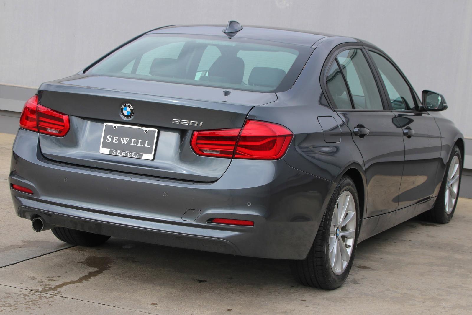 2017 BMW 320i Vehicle Photo in SUGAR LAND, TX 77478