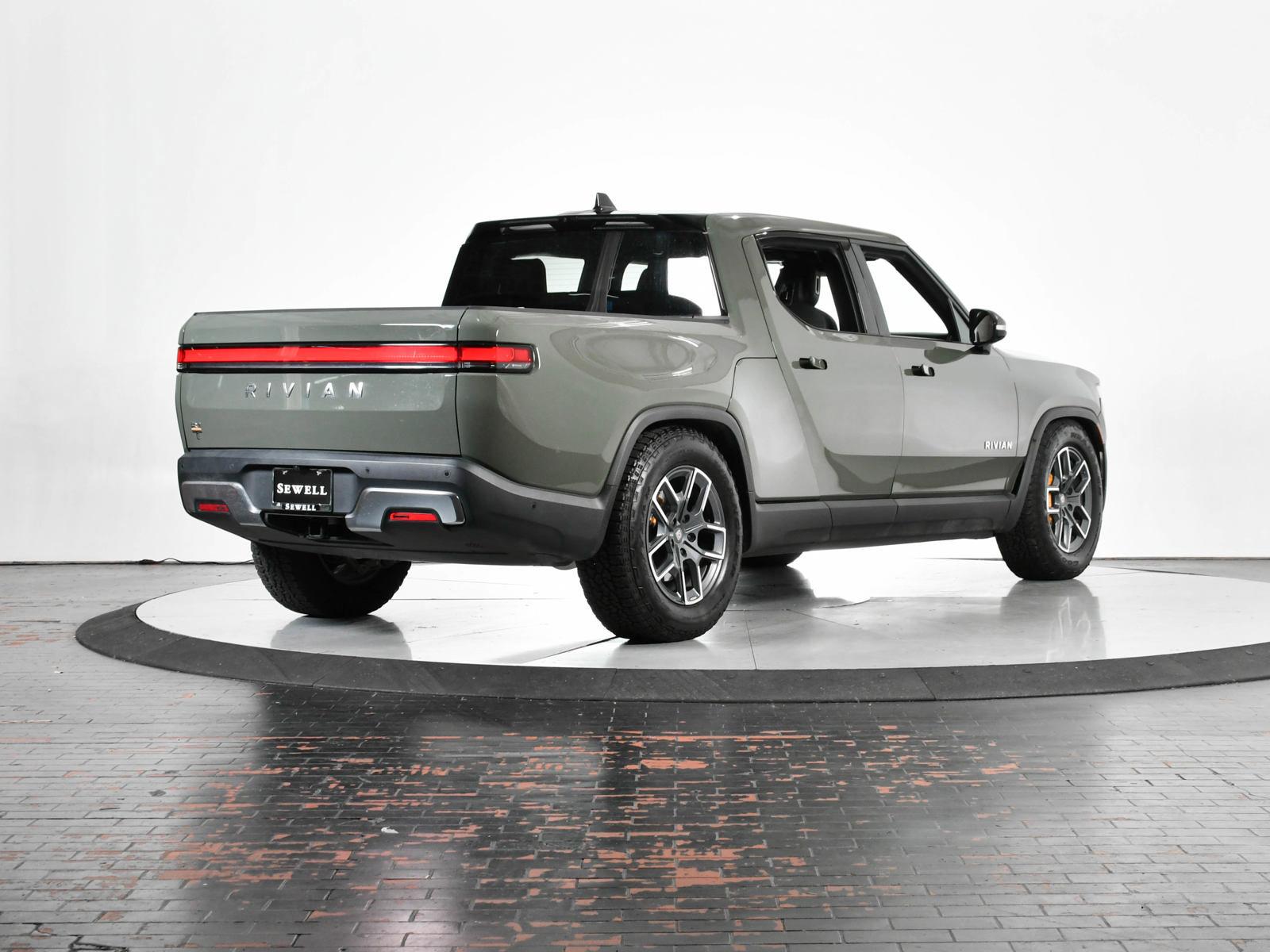 2022 Rivian R1T Vehicle Photo in DALLAS, TX 75235