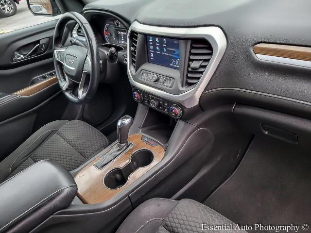 2017 GMC Acadia Vehicle Photo in OAK LAWN, IL 60453-2517