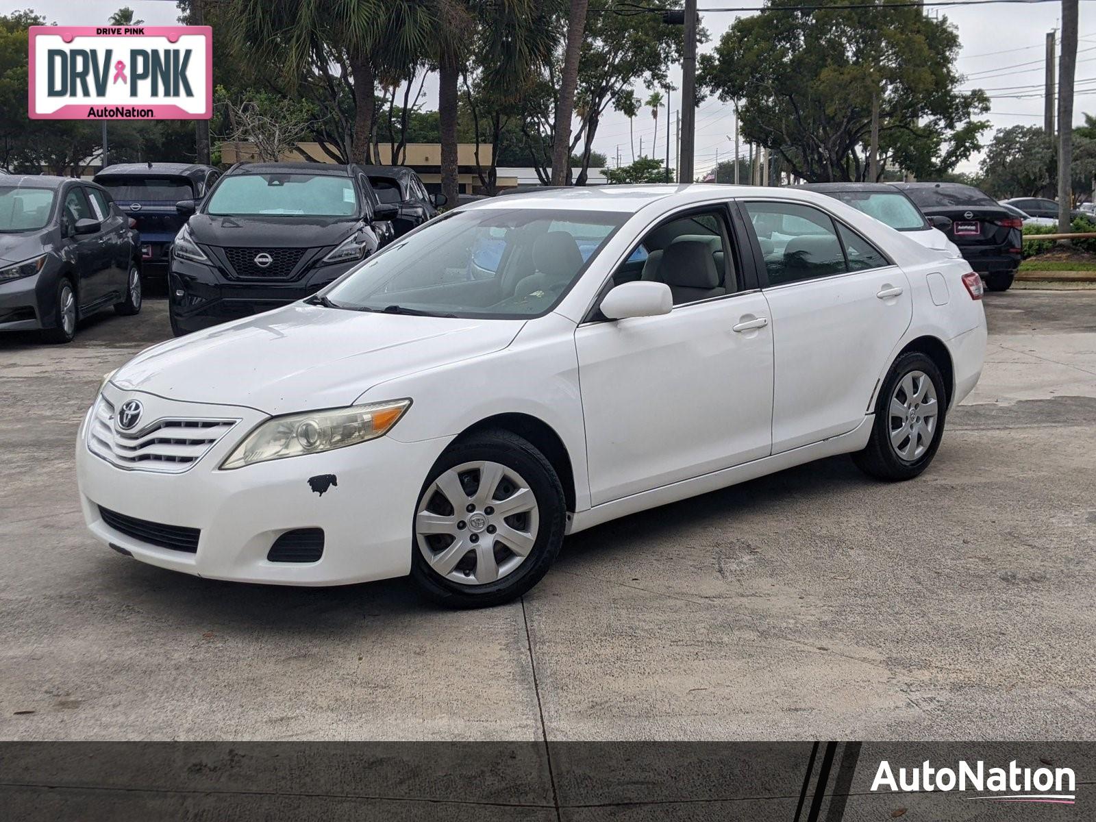 2011 Toyota Camry Vehicle Photo in Pembroke Pines , FL 33084