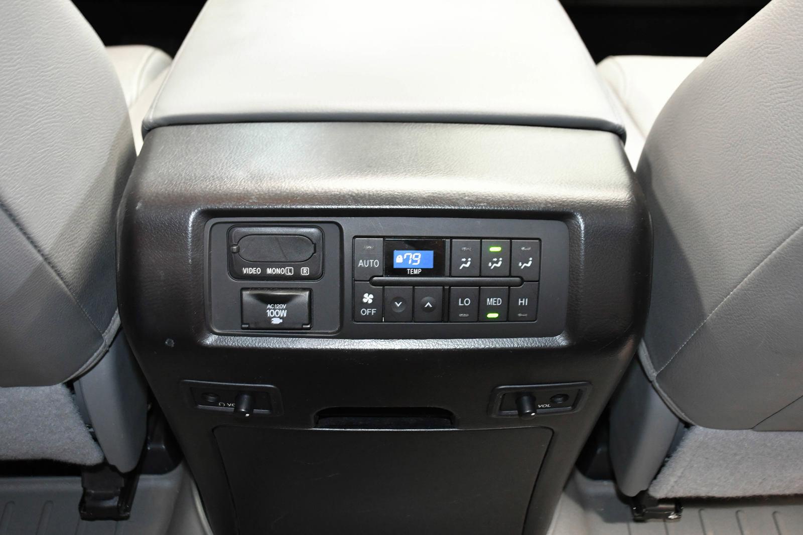 2022 Toyota Sequoia Vehicle Photo in DALLAS, TX 75235