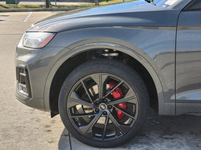 2025 Audi SQ5 Vehicle Photo in HOUSTON, TX 77090