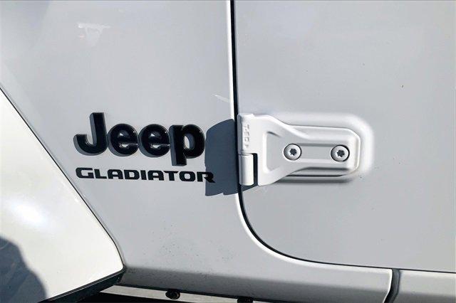 2021 Jeep Gladiator Vehicle Photo in INDEPENDENCE, MO 64055-1377