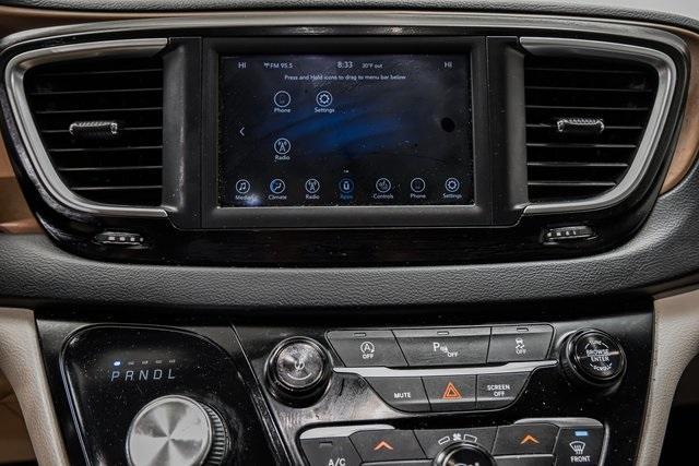 2019 Chrysler Pacifica Vehicle Photo in Akron, OH 44312