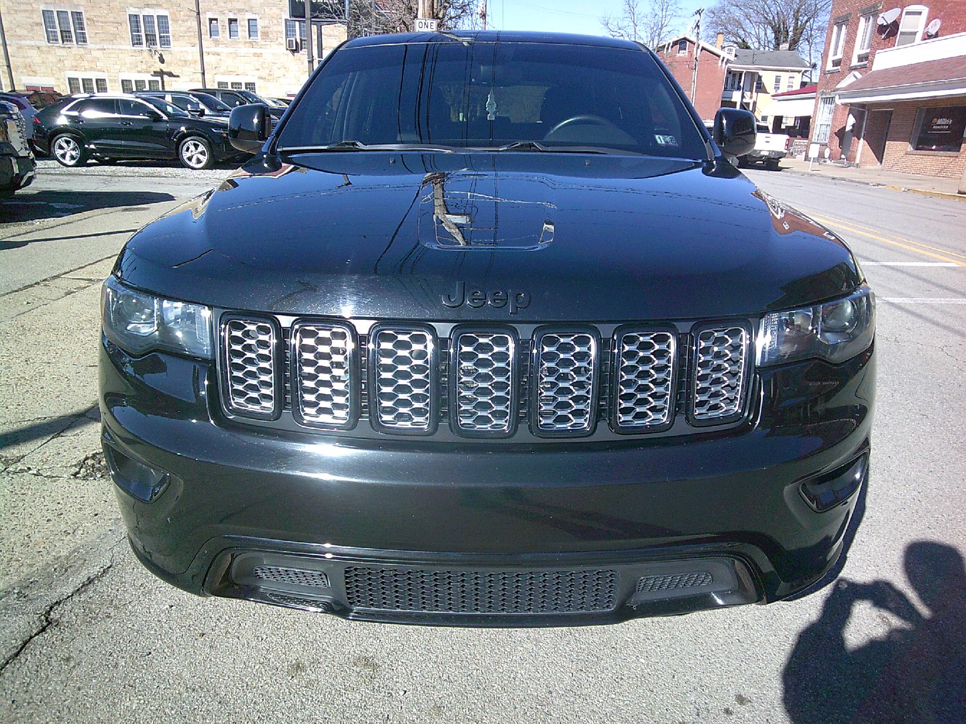 2019 Jeep Grand Cherokee Vehicle Photo in KITTANNING, PA 16201-1536