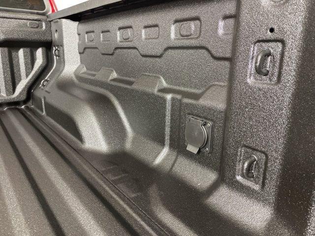2025 Chevrolet Colorado Vehicle Photo in PHOENIX, AZ 85014-3381