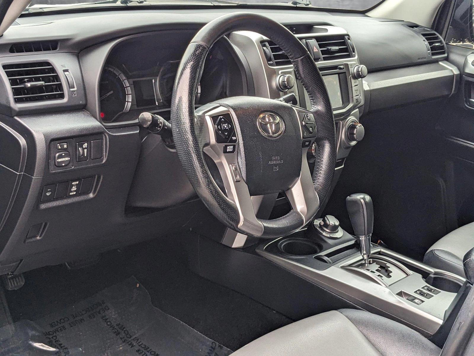 2018 Toyota 4Runner Vehicle Photo in Tampa, FL 33614