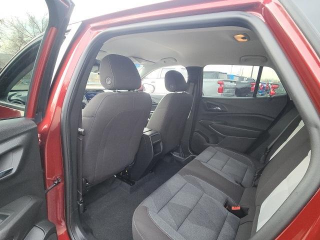 2024 Chevrolet Trax Vehicle Photo in ENGLEWOOD, CO 80113-6708