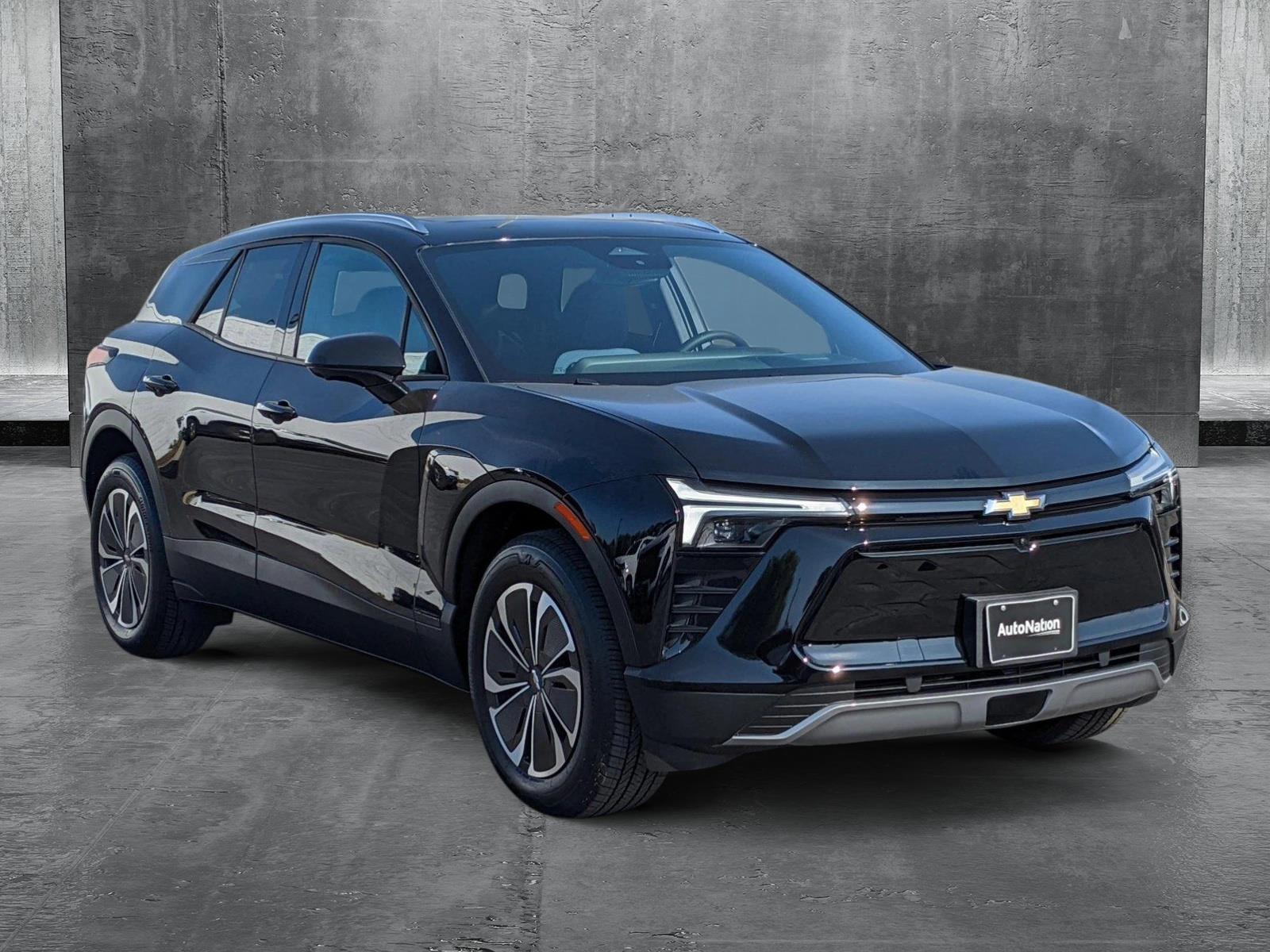 2024 Chevrolet Blazer EV Vehicle Photo in VALENCIA, CA 91355-1705