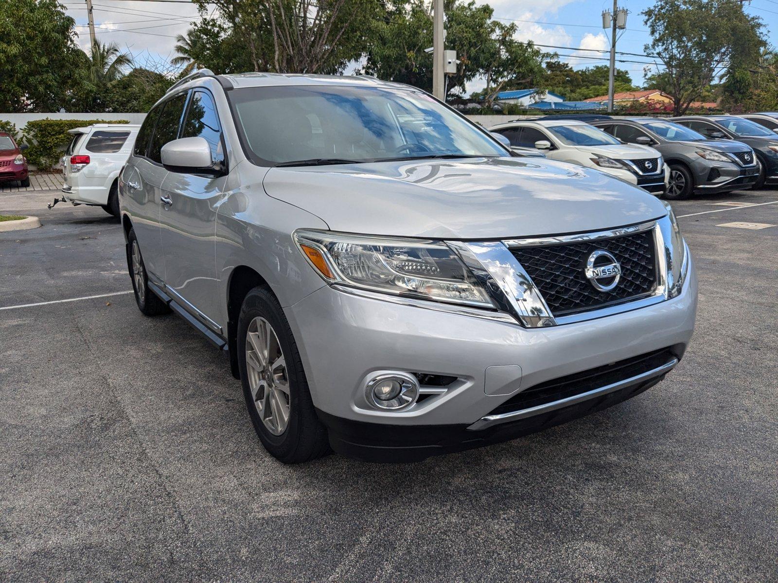 2016 Nissan Pathfinder Vehicle Photo in WEST PALM BEACH, FL 33407-3296