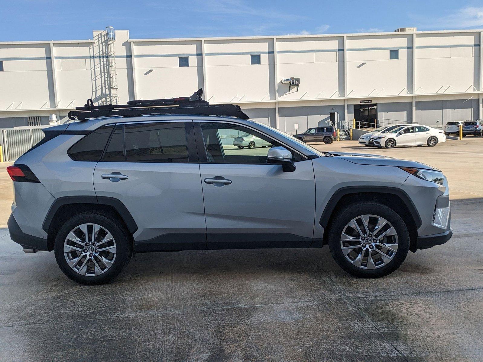 2020 Toyota RAV4 Vehicle Photo in Winter Park, FL 32792