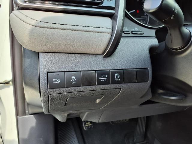 2021 Toyota Camry Vehicle Photo in TAMPA, FL 33612-3404