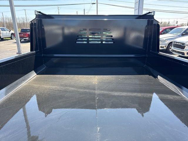 2025 GMC Sierra 3500 HD Chassis Cab Vehicle Photo in MEDINA, OH 44256-9631