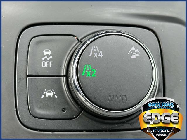 2021 Chevrolet Traverse Vehicle Photo in Roslyn, NY 11576