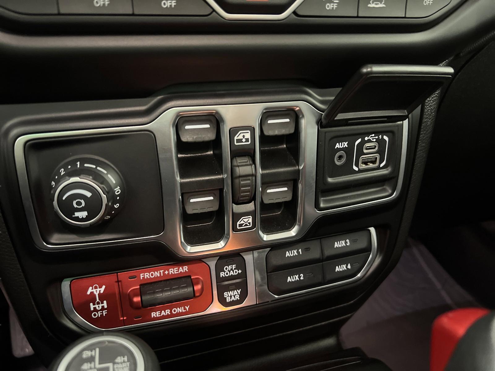 2021 Jeep Gladiator Vehicle Photo in GEORGETOWN, TX 78626-7508