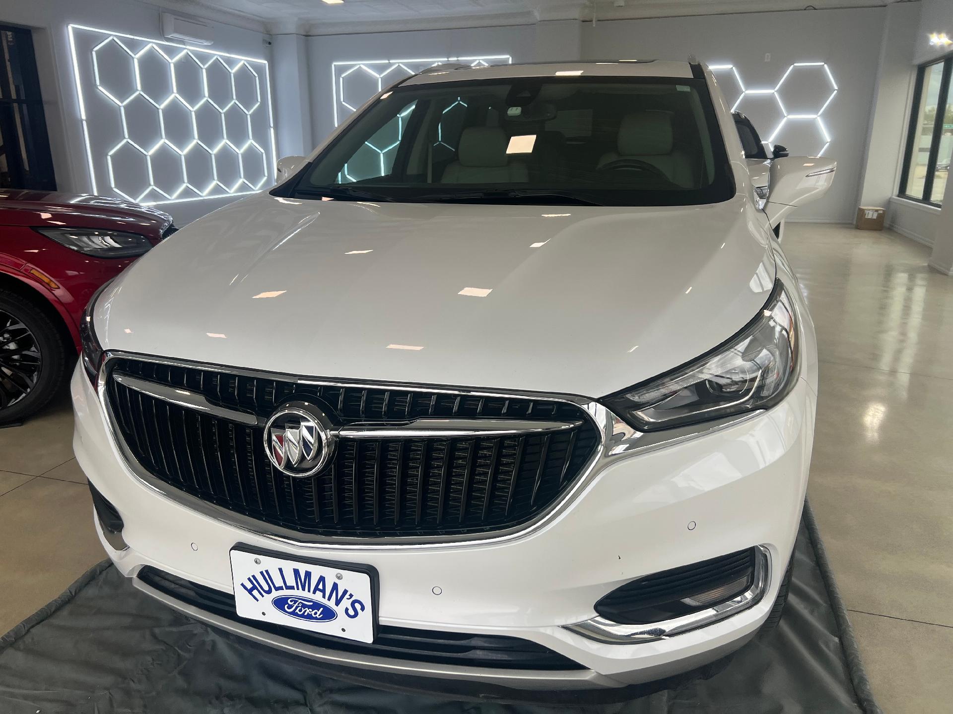 Used 2020 Buick Enclave Premium with VIN 5GAEVBKW0LJ329107 for sale in Kansas City