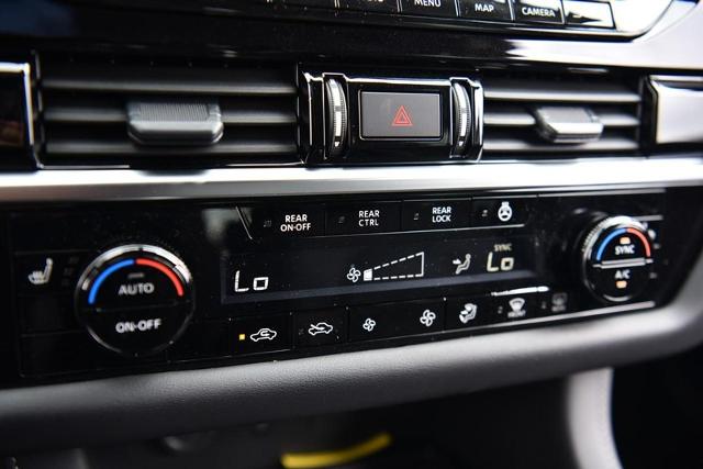 2025 Nissan Pathfinder Vehicle Photo in Ballwin, MO 63011