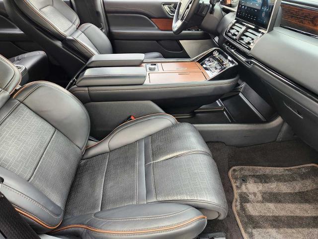 2023 Lincoln Navigator Vehicle Photo in GRAPEVINE, TX 76051