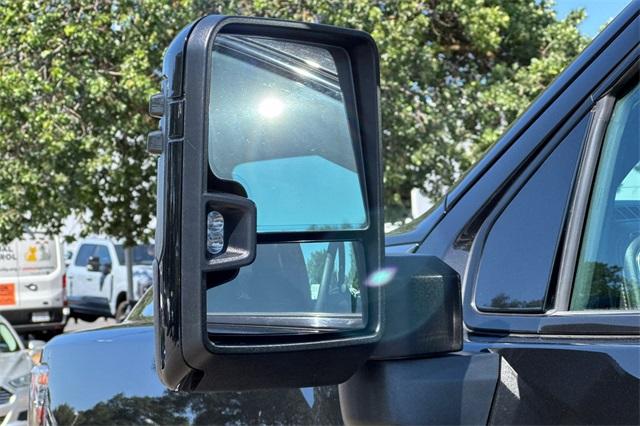 2023 GMC Sierra 2500 HD Vehicle Photo in ELK GROVE, CA 95757-8703