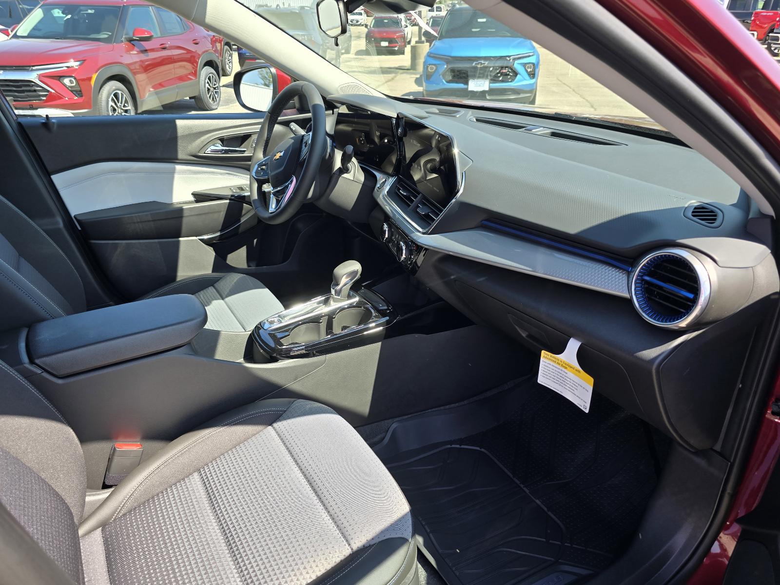 2025 Chevrolet Trax Vehicle Photo in Rolla, MO 65401