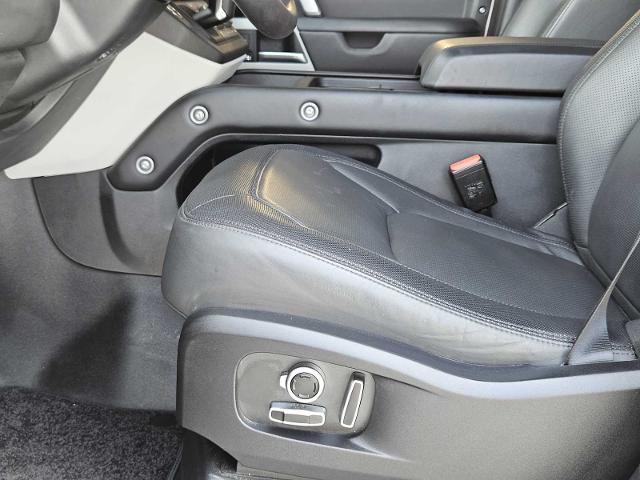 2024 Defender Vehicle Photo in AUSTIN, TX 78717