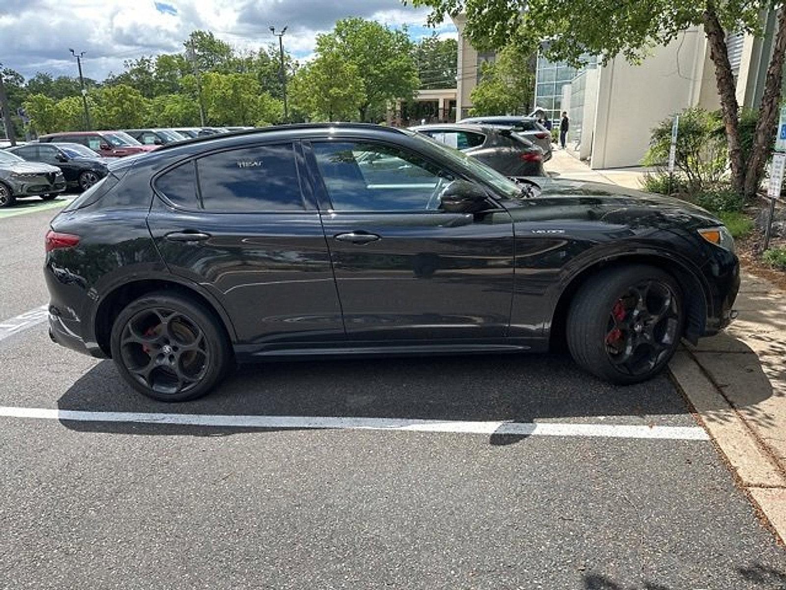 2022 Alfa Romeo Stelvio Vehicle Photo in Willow Grove, PA 19090