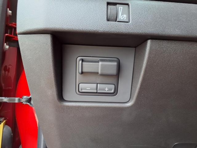 2024 GMC Canyon Vehicle Photo in ROXBORO, NC 27573-6143