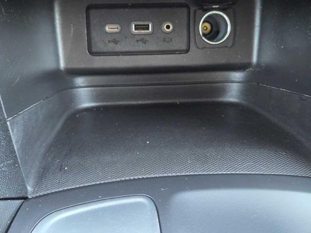 2020 Chevrolet Equinox Vehicle Photo in DENTON, TX 76210-9321