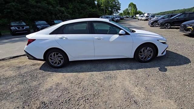 2024 Hyundai ELANTRA Vehicle Photo in Pleasant Hills, PA 15236