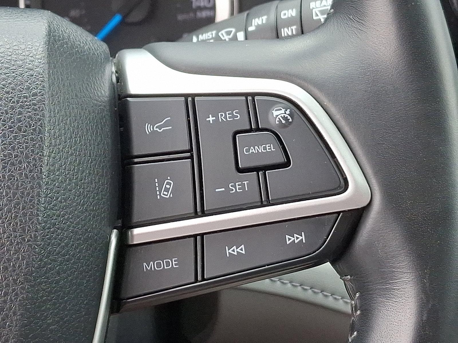 2023 Toyota Highlander Vehicle Photo in Trevose, PA 19053