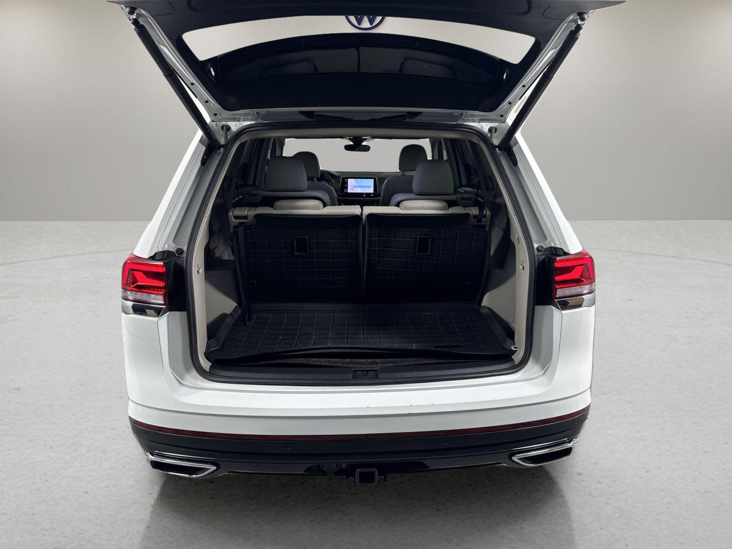 2024 Volkswagen Atlas Vehicle Photo in Georgetown, TX 78626