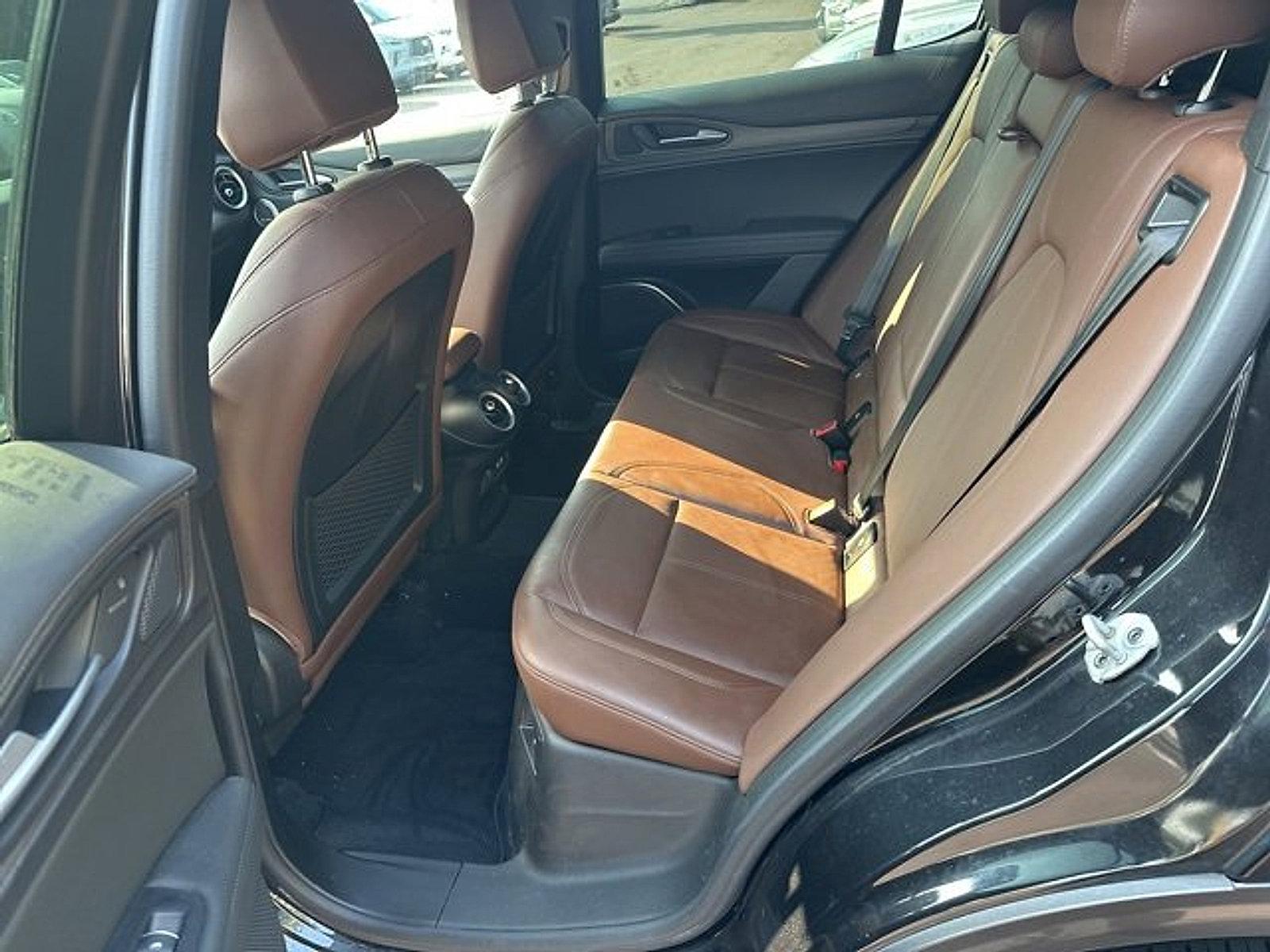 2022 Alfa Romeo Stelvio Vehicle Photo in Willow Grove, PA 19090