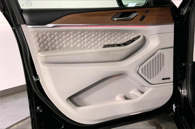 2021 Jeep Grand Cherokee L Vehicle Photo in Lees Summit, MO 64086