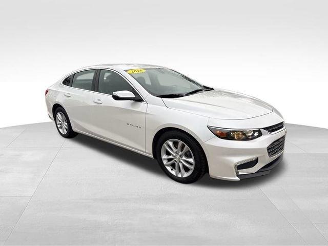 2016 Chevrolet Malibu Vehicle Photo in MEDINA, OH 44256-9631