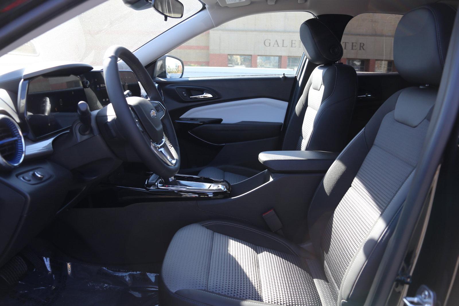 2025 Chevrolet Trax Vehicle Photo in LOS ANGELES, CA 90007-3794