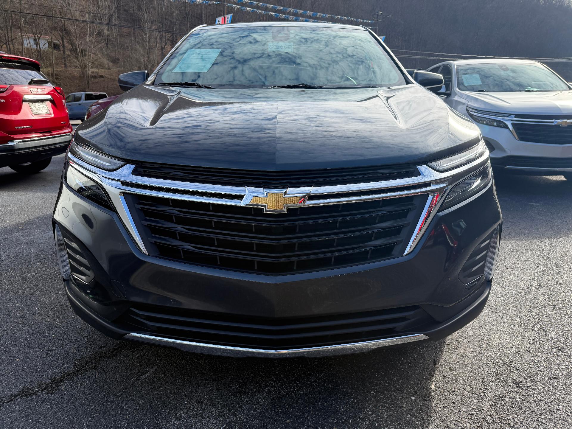 Used 2022 Chevrolet Equinox LT with VIN 2GNAXKEV3N6125662 for sale in Prestonsburg, KY