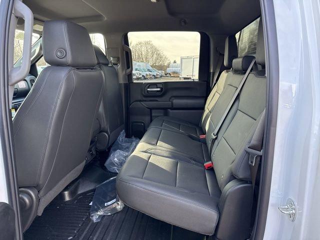 2025 GMC Sierra 3500 HD Chassis Cab Vehicle Photo in MEDINA, OH 44256-9631