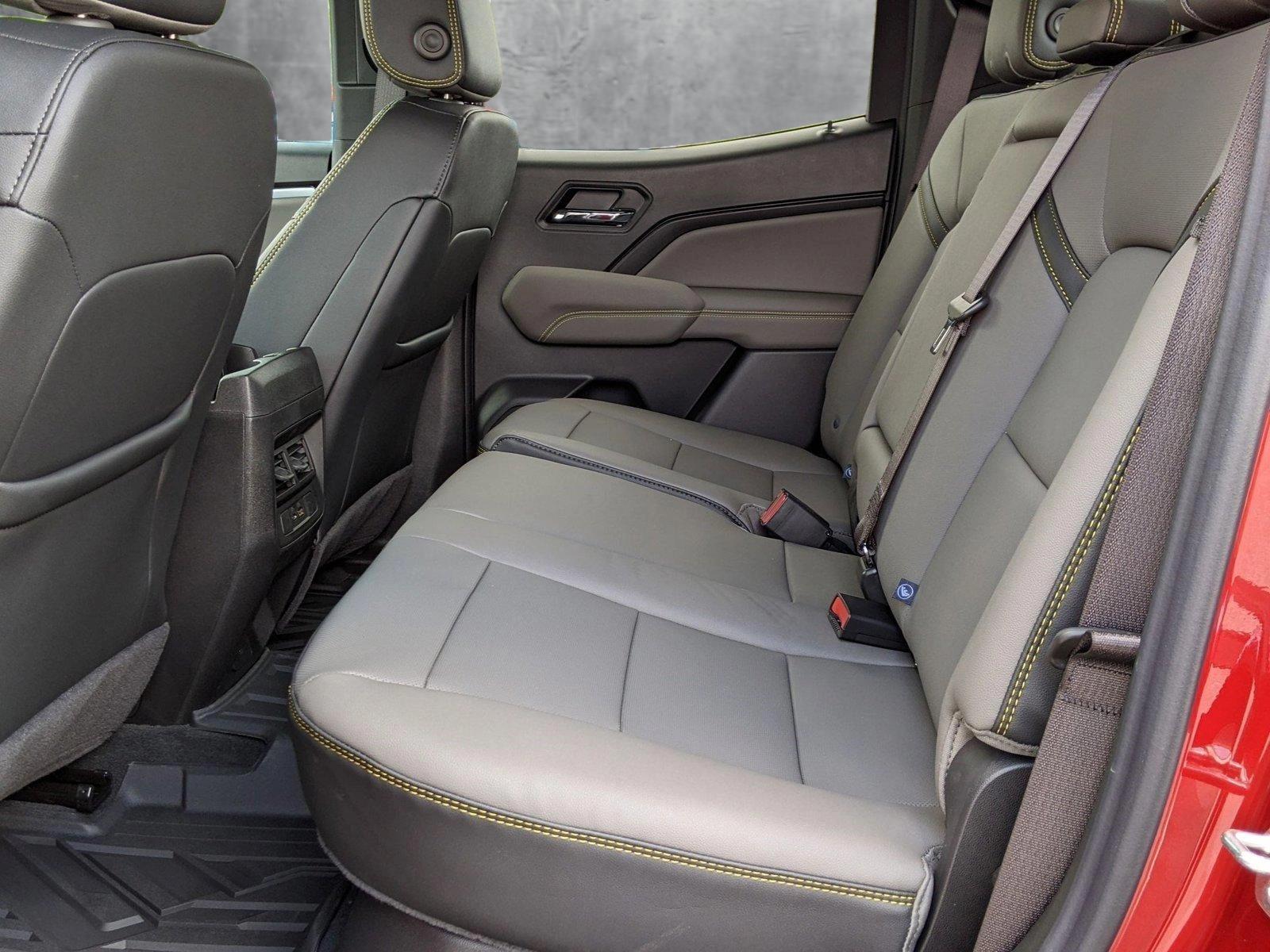2025 Chevrolet Colorado Vehicle Photo in TIMONIUM, MD 21093-2300