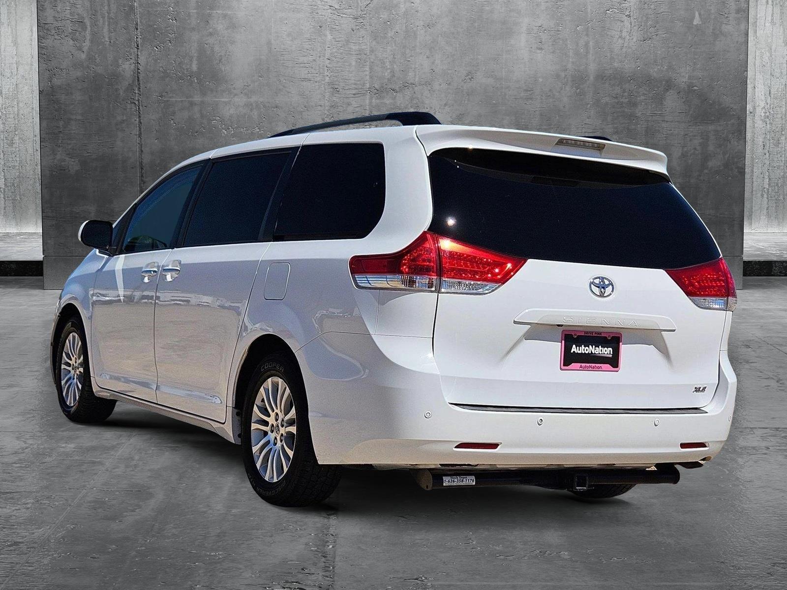 2014 Toyota Sienna Vehicle Photo in WACO, TX 76710-2592