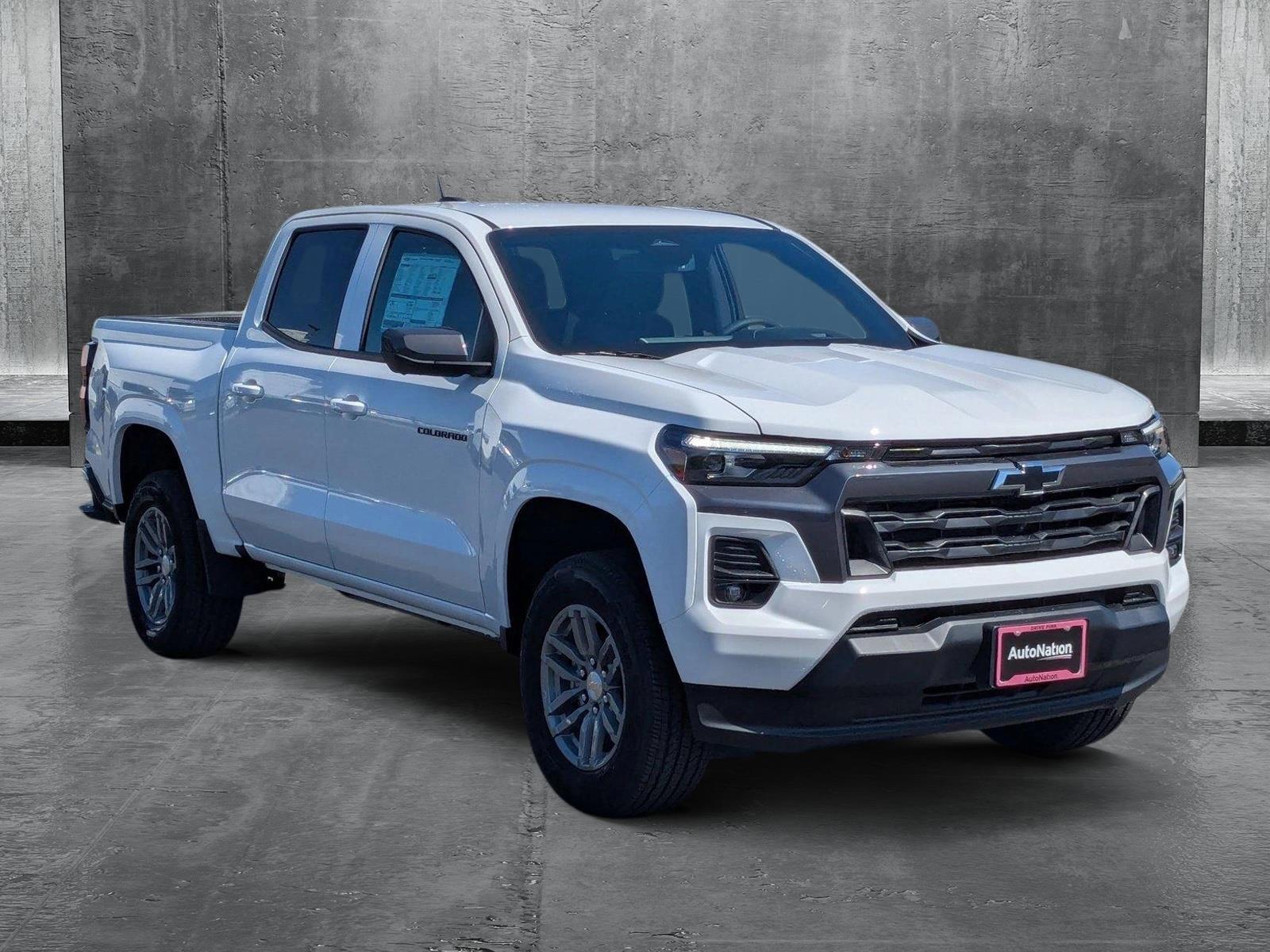 2025 Chevrolet Colorado Vehicle Photo in VALENCIA, CA 91355-1705