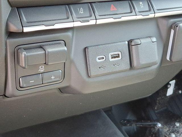 2025 Chevrolet Silverado 2500 HD Vehicle Photo in DANBURY, CT 06810-5034