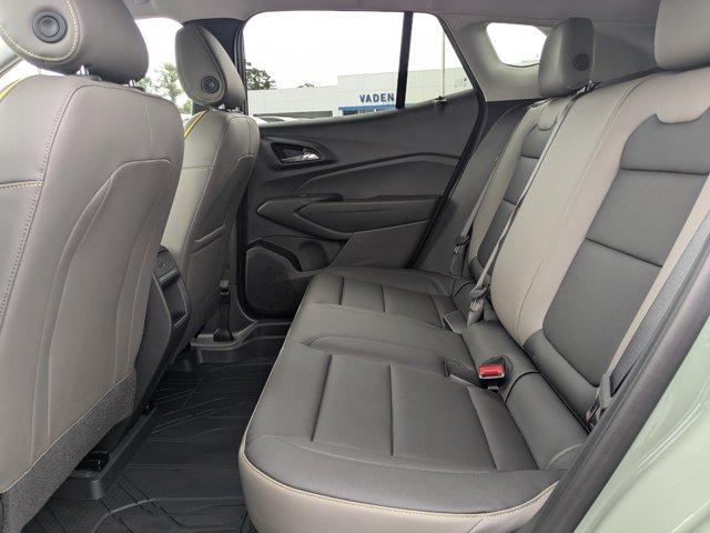 2025 Chevrolet Trax Vehicle Photo in BRUNSWICK, GA 31525-1881