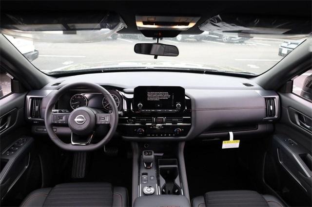 2025 Nissan Pathfinder Vehicle Photo in Hazelwood, MO 63042