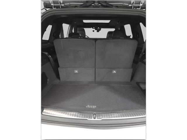 2025 Jeep Grand Cherokee L Vehicle Photo in Oshkosh, WI 54901