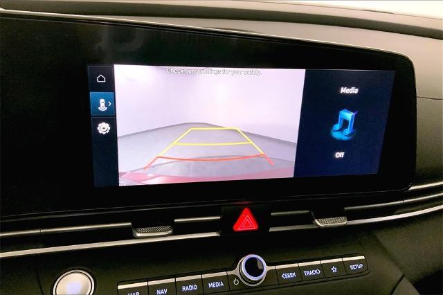 2023 Hyundai ELANTRA Vehicle Photo in Lees Summit, MO 64086